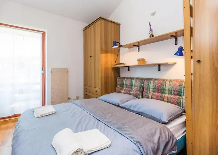 公寓 With Wifi - Volosko, - 13300 *