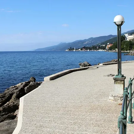 Apartment With Wifi - Volosko, - 13300 Opatija